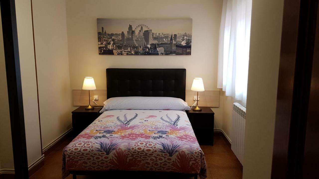 La Casa De Elena Apartment Gijon Bagian luar foto